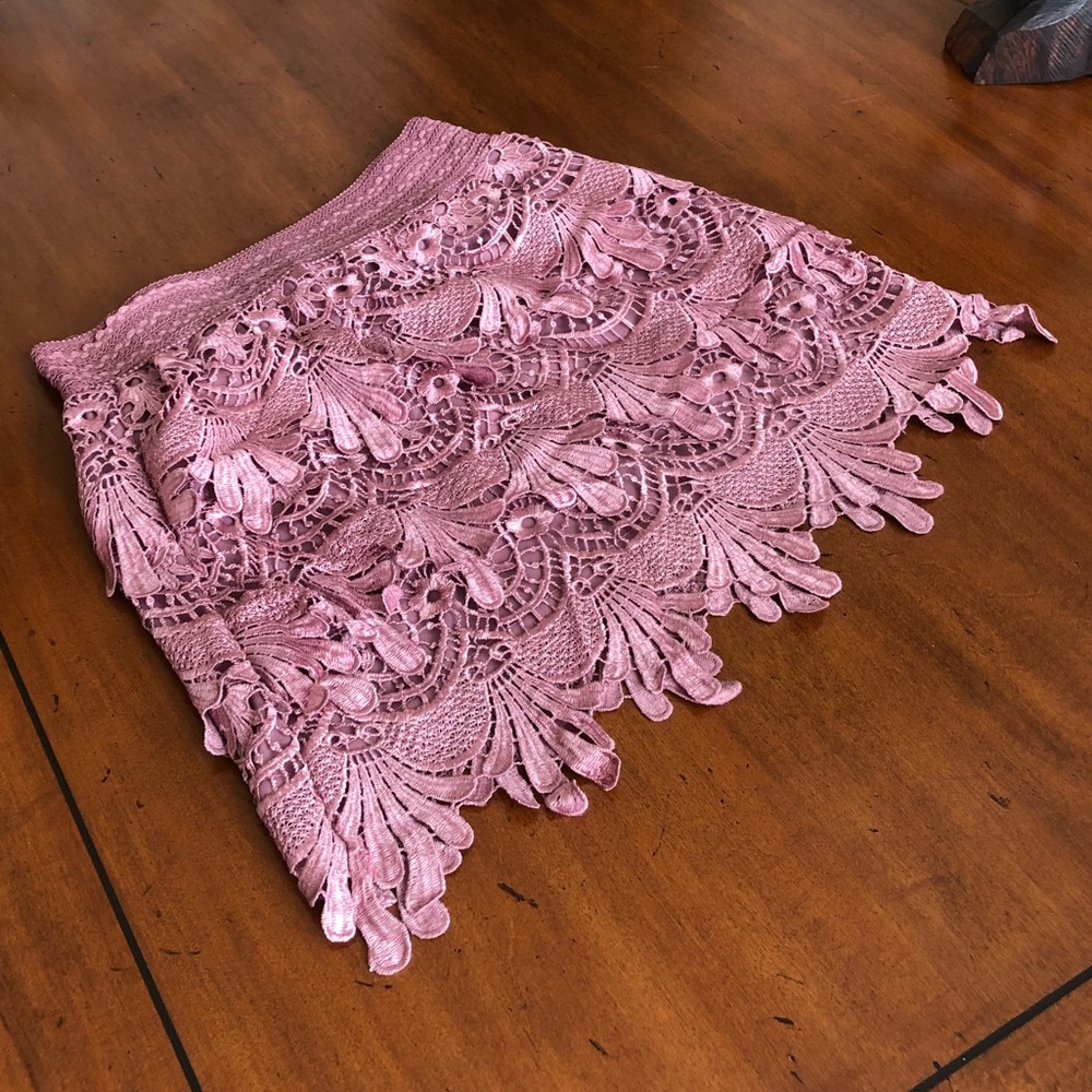 💥SALE💥Dusty Rose Lacey Skirt